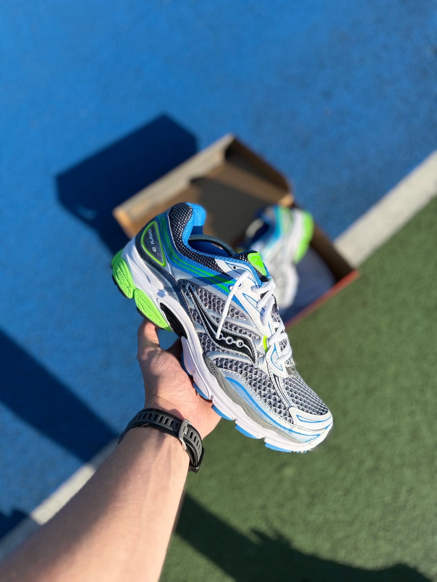 Saucony Omni 9 Slime USA Exclusive