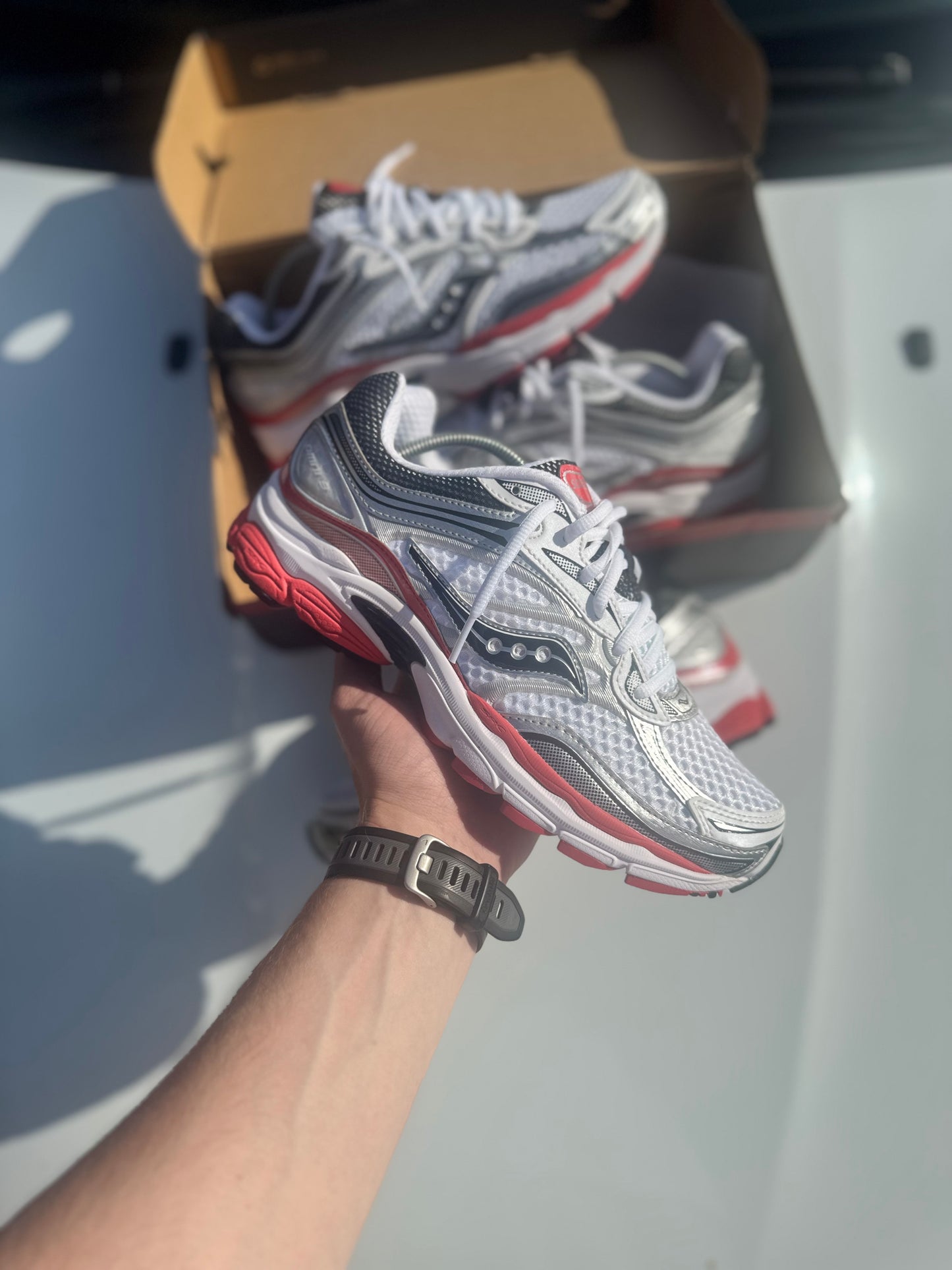 Saucony Omni 9 White/Red