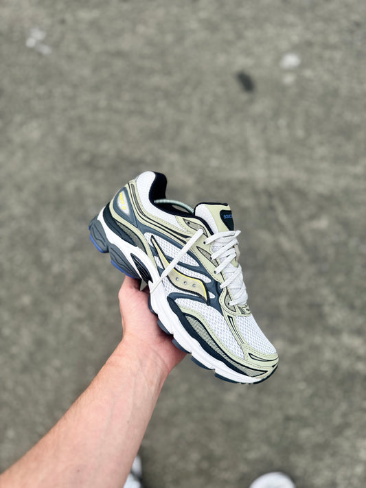 Saucony Omni 9 White/Gold