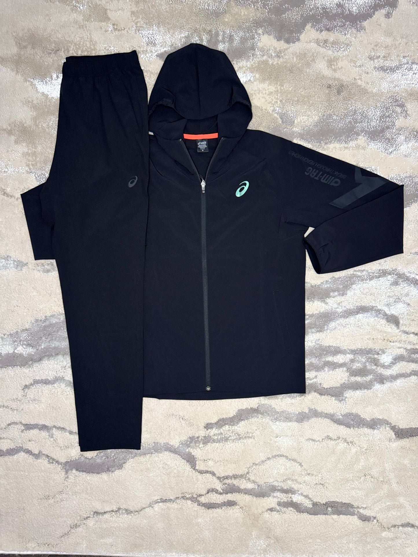 Asics Asia Exclusive Aim Trig Black Tracksuit