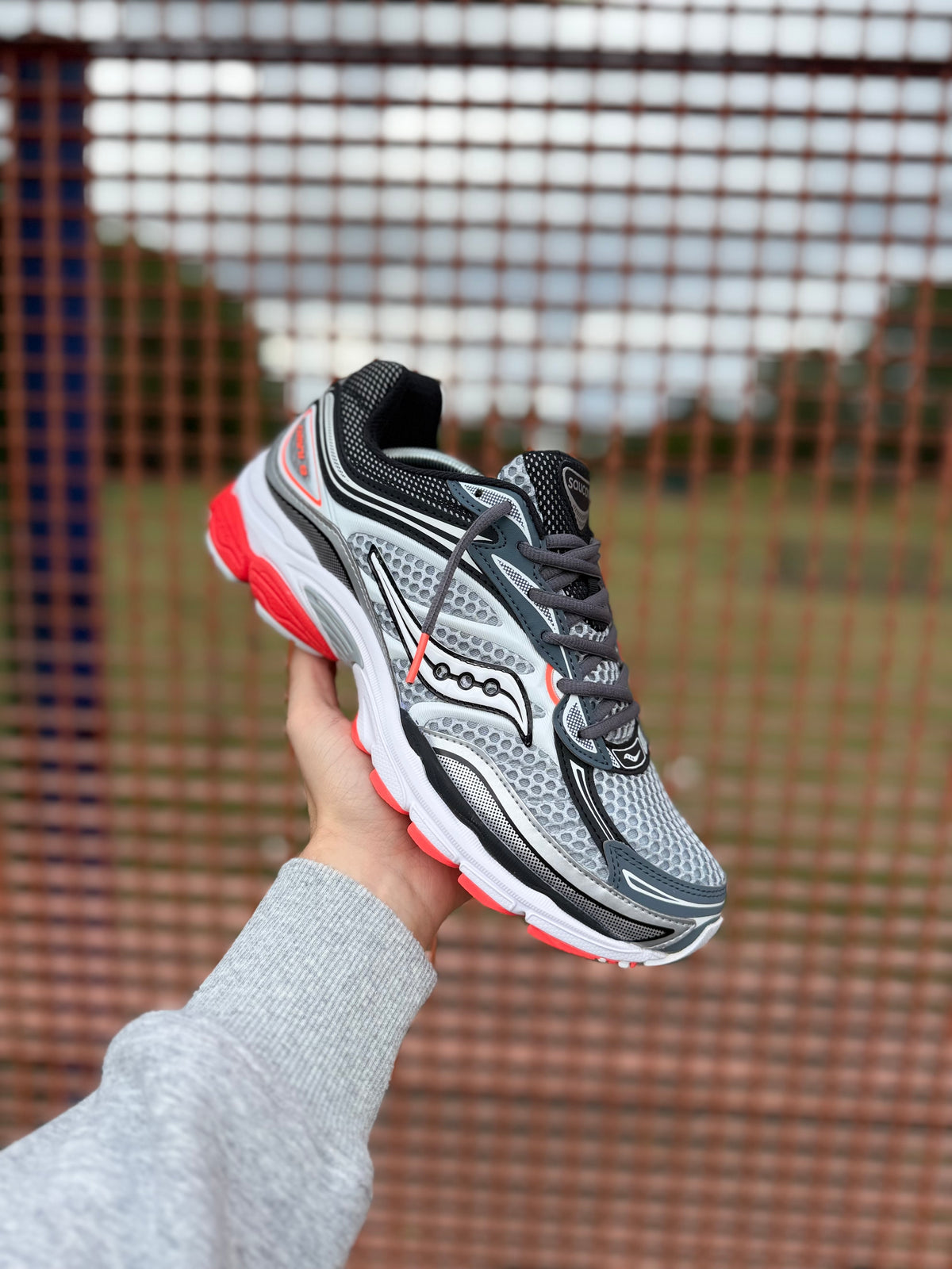 Saucony Omni 9 Red/Grey