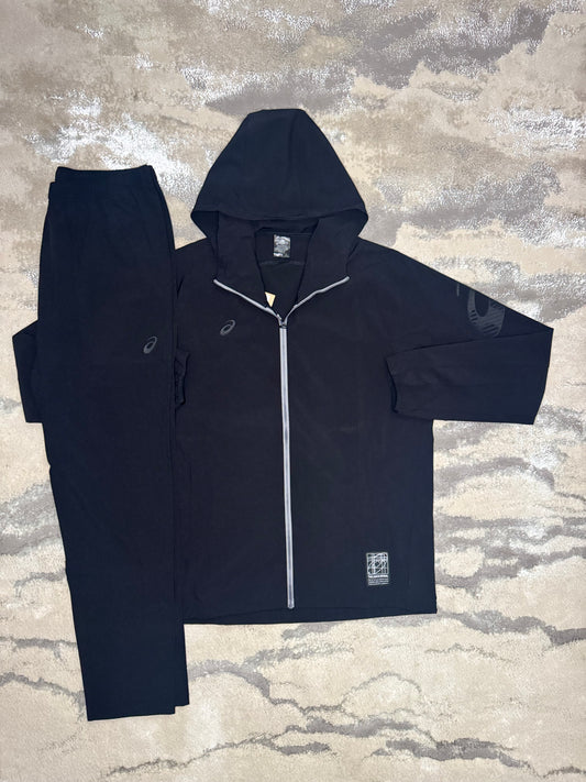 Asics Asia Exclusive Black/White Tracksuit