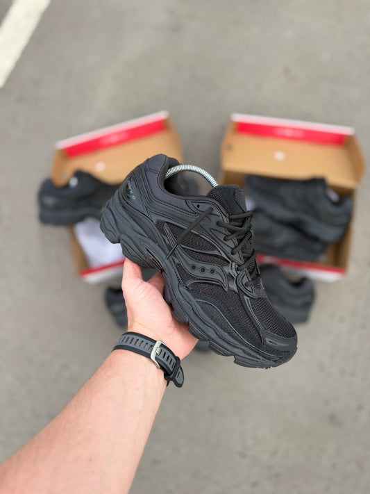 Saucony Pro Grid Omni 9 Triple Black