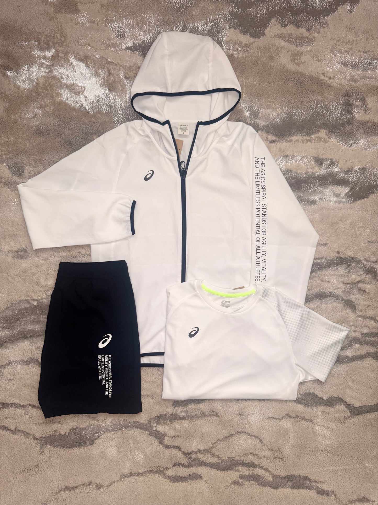 Asics Asia Exclusive White/Black Set