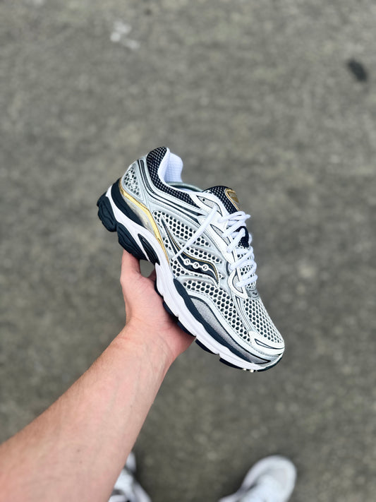 Saucony Omni 9 Gold/Silver
